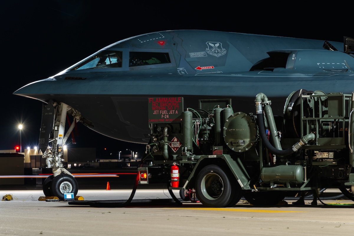 B-2 bomber refueled