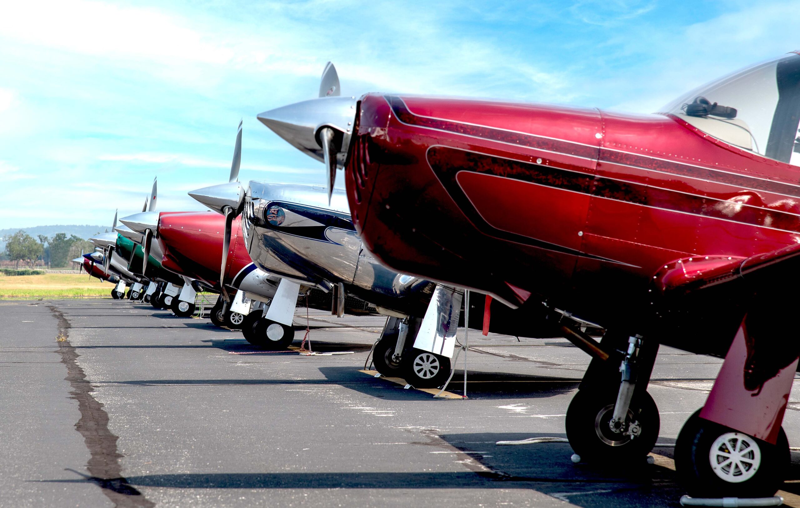 For many, the Swift lines are reminiscent of a WWII fighter. [Credit: Jim Roberts]