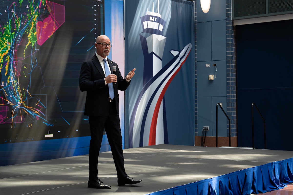 FAA Administrator on ADS-B Billing: ‘That’s Not the Intended Use’