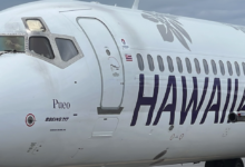 A Hawaiian Boeing 717