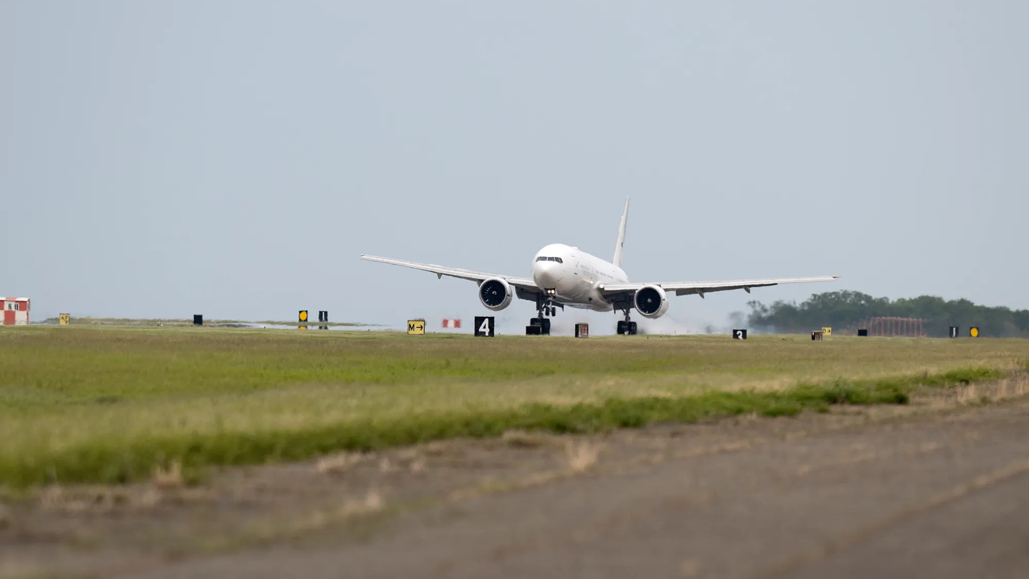 NASA Boeing 777 arrives at Langley in Virginia